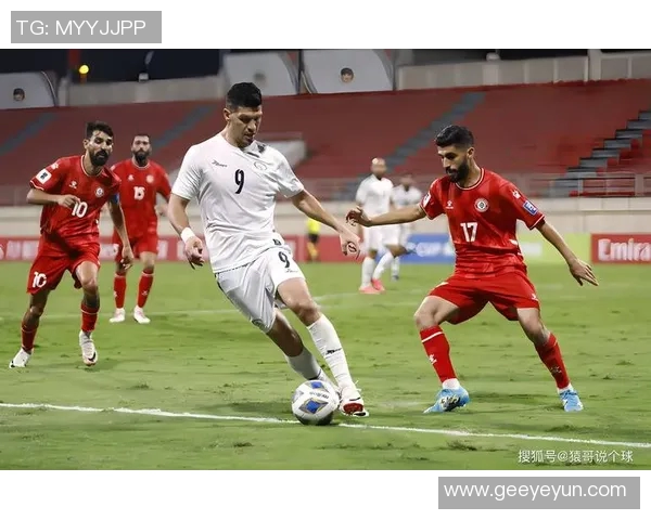 卡塔尔与中国足球友谊赛精彩对决展现两国足球实力与风采 卡塔尔与中国足球友谊赛精彩对决展现两国足球实力与风采
