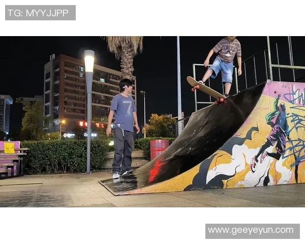 成都滑板队协作创新探索热议滑板文化新风尚